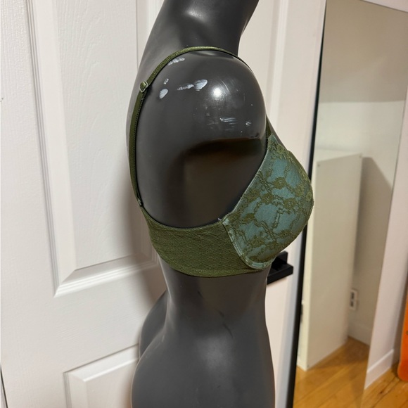 bra - Picture 3 of 4